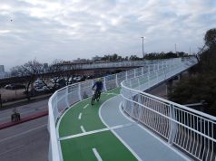 La primera ciclovía elevada del país está en Córdoba