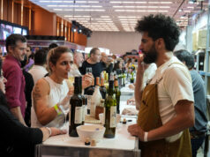 Un recorrido por Expodeli con pasaporte en mano (y copa en la otra)